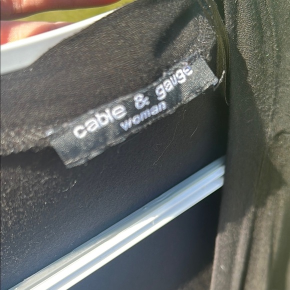 Cable & Gauge Black Cardigan Sweater Button Down Front Women's 1XL EUC - Picture 4 of 9